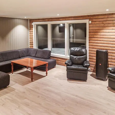 4 Bedroom Beautiful In Limingen