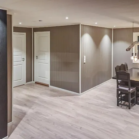 4 Bedroom Beautiful In Limingen Prázdninový dům Royrvik