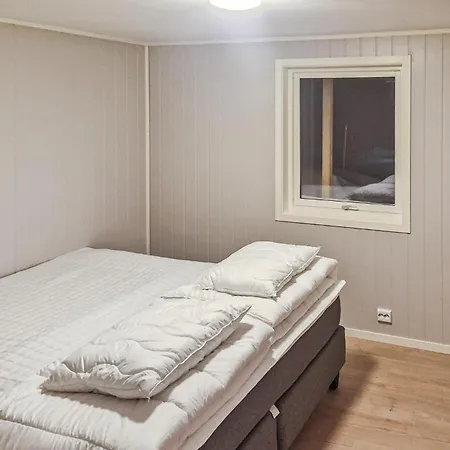 4 Bedroom Beautiful In Limingen