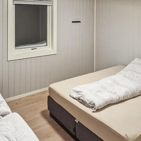 Prázdninový dům 4 Bedroom Beautiful In Limingen Royrvik